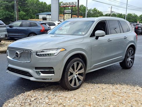 New 2025 Volvo XC90 B6 Plus w/ Protection Package image 2