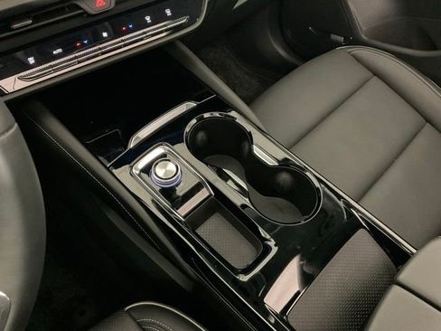 Used 2024 Buick Envision Avenir AWD/4WD image 15