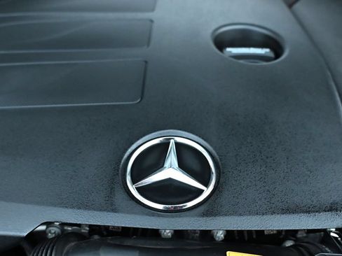 Used 2022 Mercedes-Benz GLC 300 4MATIC image 48
