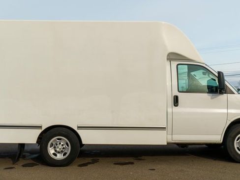 Used 2021 Chevrolet Express 3500 w/ Power Convenience Package image 5