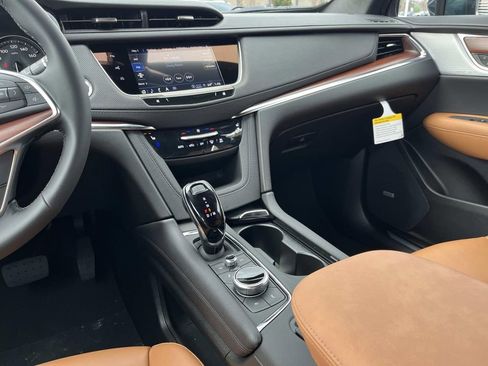 New 2026 Cadillac XT5 Premium Luxury image 15