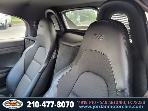 Used 2022 Porsche 718 Boxster RWD image 20