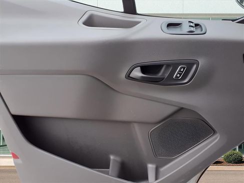 Used 2022 Ford Transit 350 XLT image 9