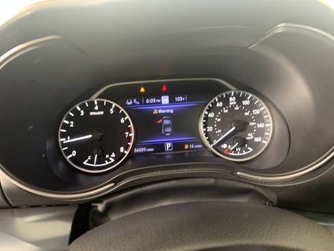 Used 2023 Nissan Maxima SR w/ Sport Mat Group FWD image 22