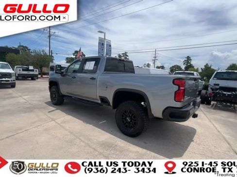 Used 2025 Chevrolet Silverado 2500 ZR2 w/ Technology Package AWD/4WD image 6