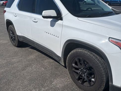 Used 2018 Chevrolet Traverse LT w/ LPO, Floor Liner Package image 4