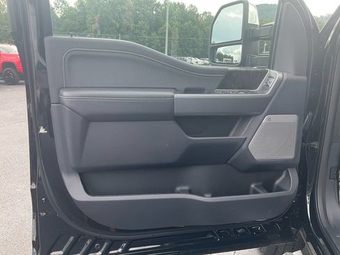 New 2026 Ford F250 Lariat w/ Chrome Package AWD/4WD image 17