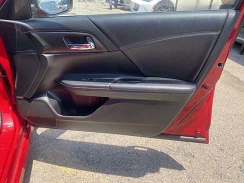 Used 2016 Honda Accord Sport image 23