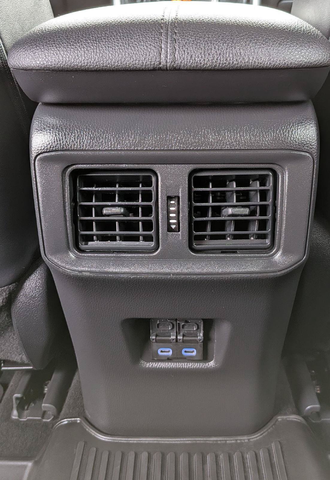 Used 2022 Toyota RAV4 XSE AWD/4WD image 26