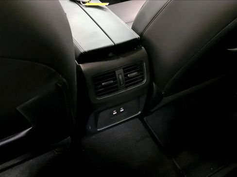 Used 2026 Nissan Rogue Platinum AWD/4WD image 36