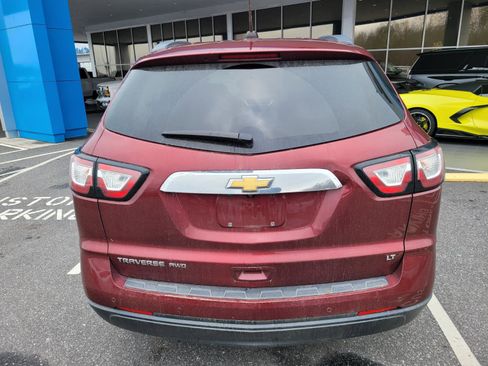 Used 2017 Chevrolet Traverse LT image 6