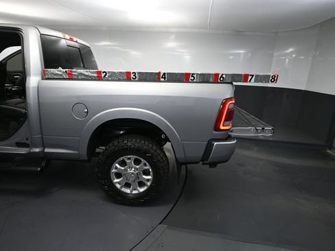 Used 2022 RAM 2500 Laramie AWD/4WD image 44