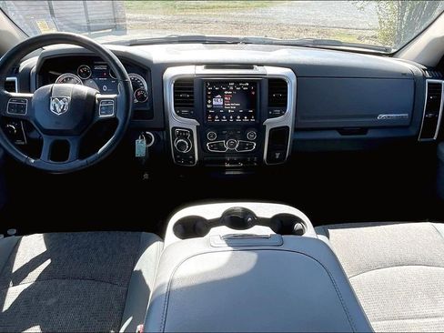 Used 2018 RAM 1500 Big Horn AWD/4WD image 11