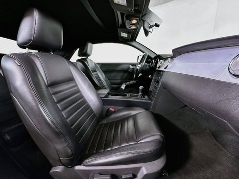 Used 2007 Ford Mustang GT Premium RWD image 26