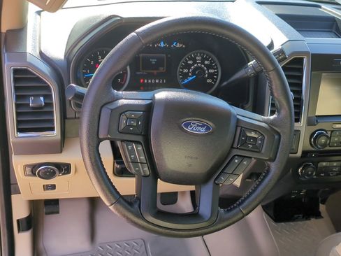 Used 2015 Ford F150 XLT w/ Equipment Group 302A Luxury image 16