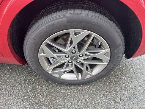 Used 2025 Genesis GV70 2.5T image 13