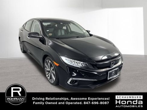 Used 2019 Honda Civic Touring image 3