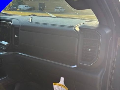 Used 2025 Chevrolet Silverado 1500 RST AWD/4WD image 34