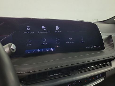 Used 2024 Cadillac XT4 Premium Luxury w/ Active Safety Package FWD image 25
