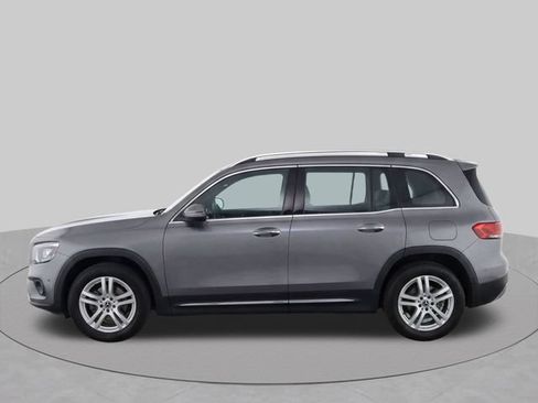 Used 2023 Mercedes-Benz GLB 250 4MATIC image 7