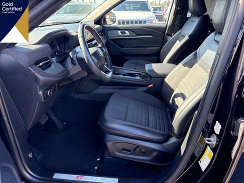 Certified 2025 Ford Explorer ST-Line w/ ST-Line Street Pack image 12