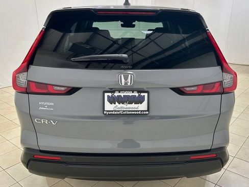 Used 2025 Honda CR-V EX-L image 4