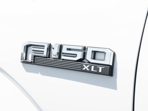 Used 2019 Ford F150 XLT w/ Equipment Group 302A Luxury RWD image 11