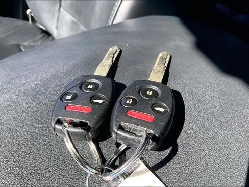 Used 2011 Honda Pilot Touring image 14