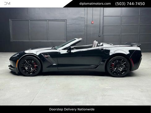 Used 2016 Chevrolet Corvette Z06 w/ 3LZ Preferred Equipment Group image 3