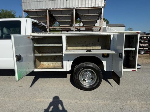 Used 2016 Ford F350 XL AWD/4WD image 4