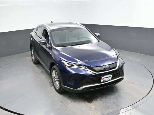 Used 2021 Toyota Venza XLE w/ Softex Package AWD/4WD image 32