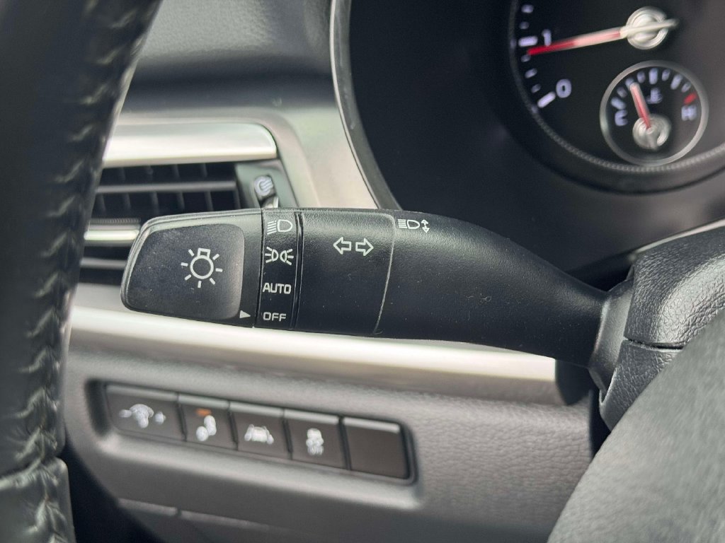 Used 2021 Kia Telluride S AWD/4WD image 25