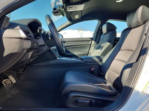 Used 2022 Honda Accord Sport image 14