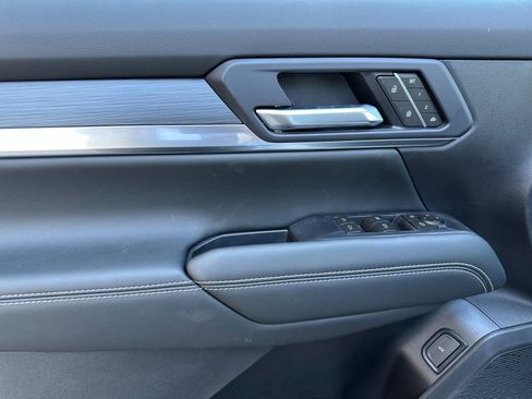 New 2026 GMC Terrain Elevation w/ Elevation Premium Package FWD image 11