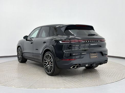 New 2026 Porsche Cayenne S image 3
