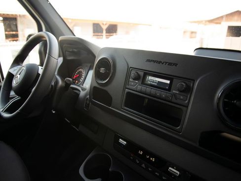 Used 2025 Mercedes-Benz Sprinter 144 Cargo image 16