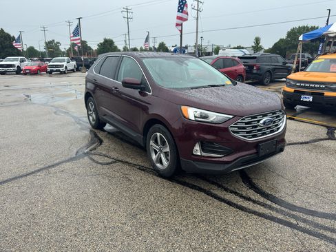 Used 2021 Ford Edge SEL w/ Convenience Package AWD/4WD image 3
