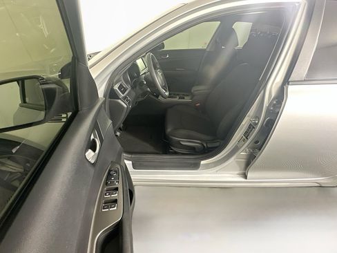 Used 2020 Kia Optima LX FWD image 13