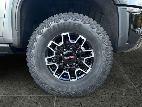 New 2026 GMC Sierra 2500 AT4X image 9
