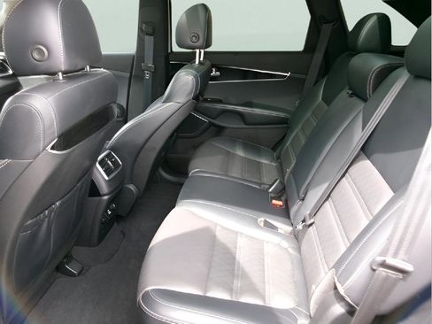 Used 2018 Kia Sorento SX AWD/4WD image 10