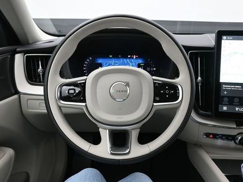 New 2026 Volvo XC60 T8 Ultra w/ Climate Package PRO AWD/4WD image 27