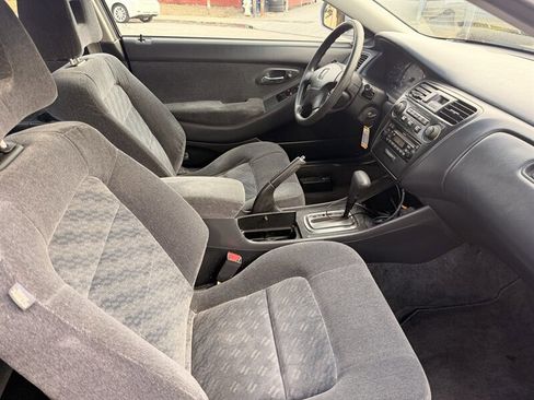 Used 2001 Honda Accord LX image 6