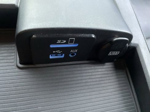 Used 2014 RAM 1500 Laramie w/ Trailer Tow Group image 47