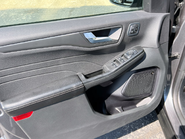 Used 2023 Ford Escape Active w/ Tech Pack #2 AWD/4WD image 13