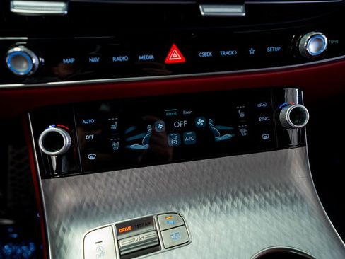 Used 2026 Genesis GV70 2.5T Sport Prestige image 47