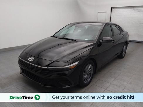 Used 2024 Hyundai Elantra Blue FWD image 1