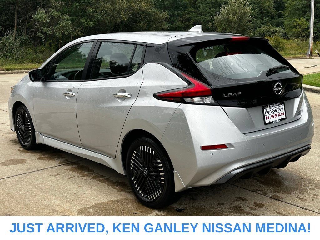 Certified 2023 Nissan Leaf SV Plus FWD image 5