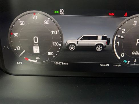 Used 2025 Land Rover Defender 110 S image 54