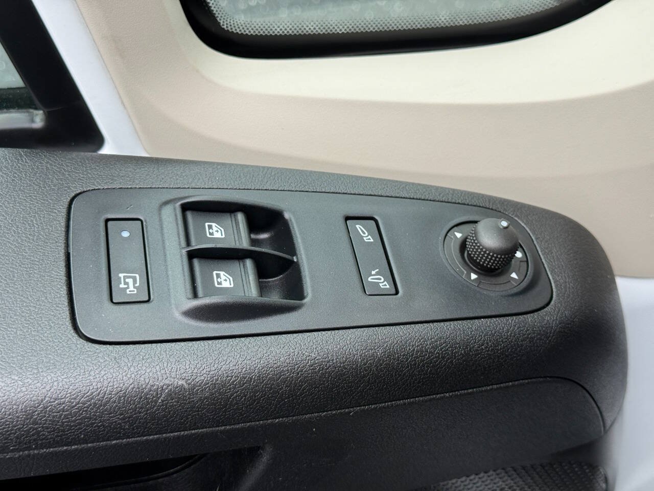 Used 2021 RAM ProMaster 2500 w/ Interior LED Lighting Group FWD image 12