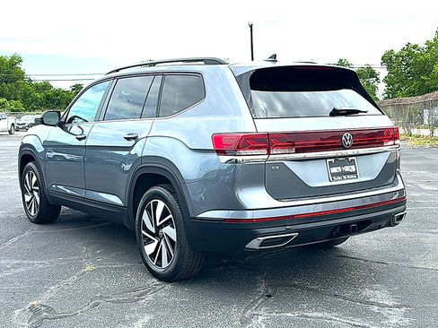 Used 2025 Volkswagen Atlas SE FWD image 6